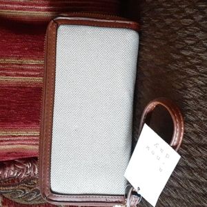 A new day double pocket wristlet